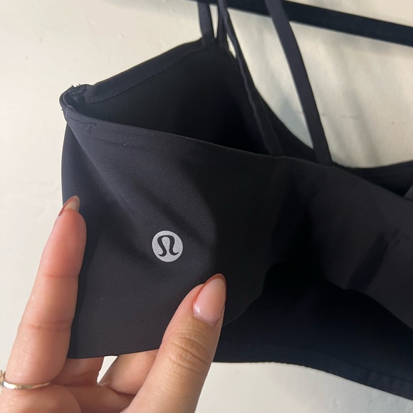 lululemon black like a cloud bra - Picture 2 of 4